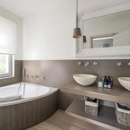 Luxury Gassin With Pool & Jacuzzzi Prázdninový dům