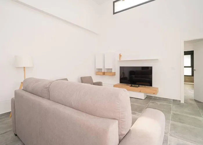 Hébergement de vacances Luxury Villa Gassin With Poool & Gym