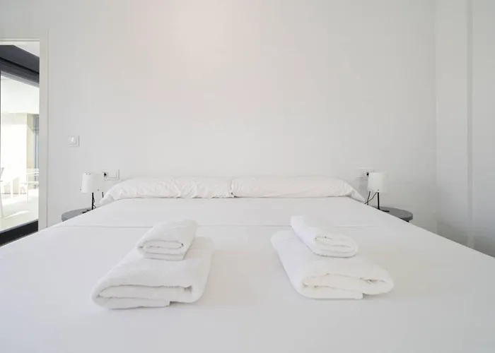 Luxury Villa Gassin With Poool & Gym Hébergement de vacances *