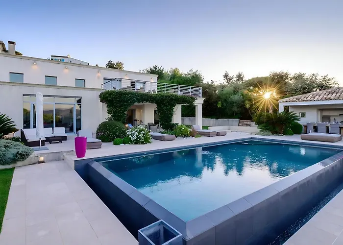 Luxury Villa Gassin With Poool & Gym Saint-Tropez