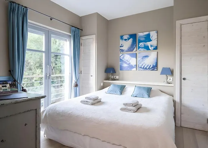 Luxury Villa Gassin With Poool & Gym