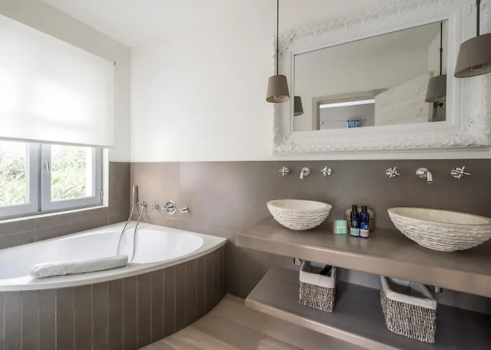 Luxury Villa Gassin With Poool & Gym Hébergement de vacances